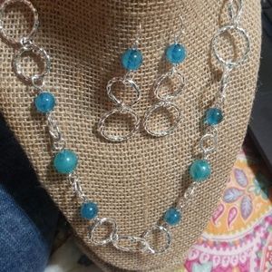 Pretty Aqua blue and silver tone necklace set